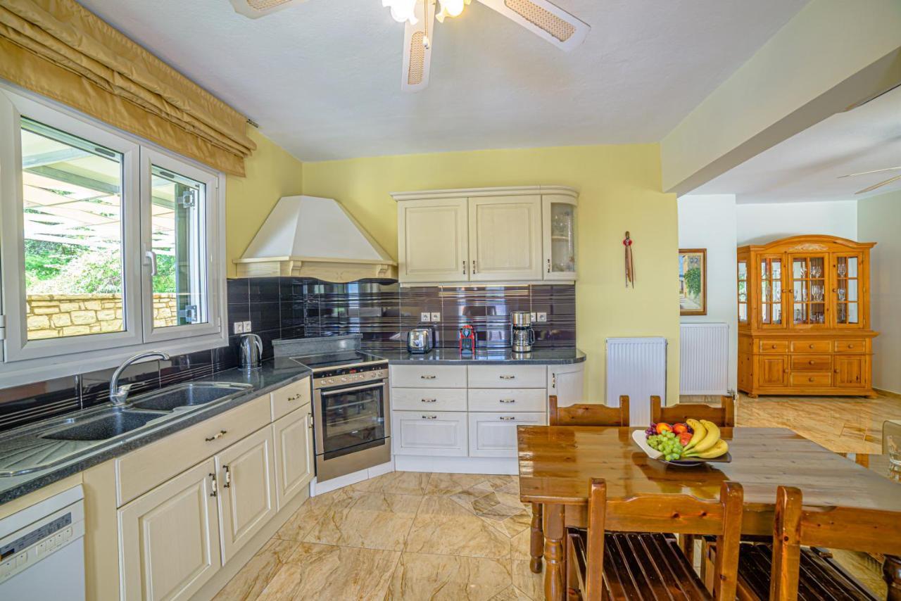 Villa Hera-the Infinity Blue Nisaki (Corfu)